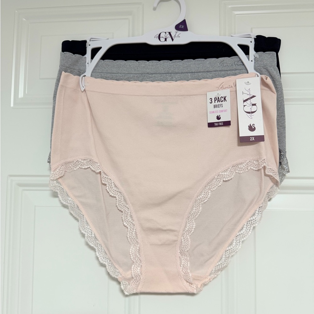 Gloria Vanderbilt - 3-Pack Briefs in Pink, Gray, and Black